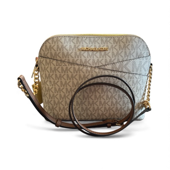 Michael Kors Handbags - Michael Kors Vanilla and Gold Crossbody Bag
